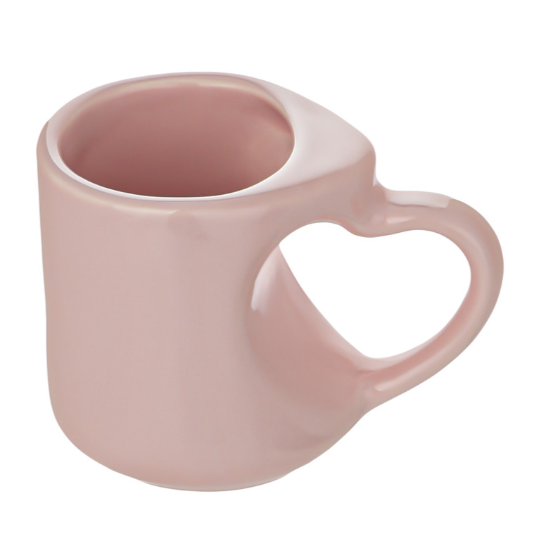 ماگ طرح قلب - ماگ طرح قلب از جنس سرامیک است. این ماگ کیفیت خوبی دارد و ظاهر آن فانتزی و زیبا است. وزن آن 205 گرم است. 